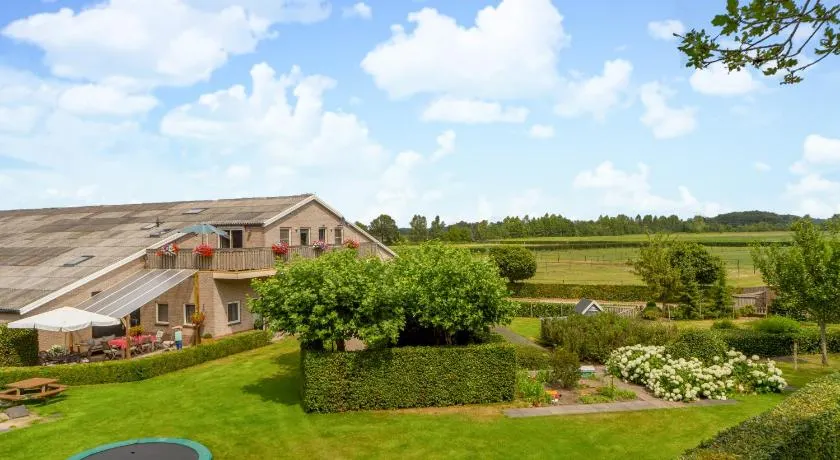 Lenthe Farm Lodge - Image 1