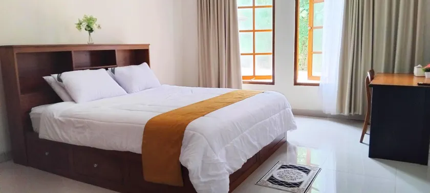 Amini Guest House - Image 1