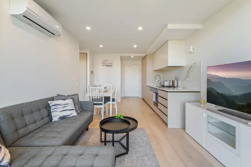 City Views & Inner-North Cool at Your Door - Image 1
