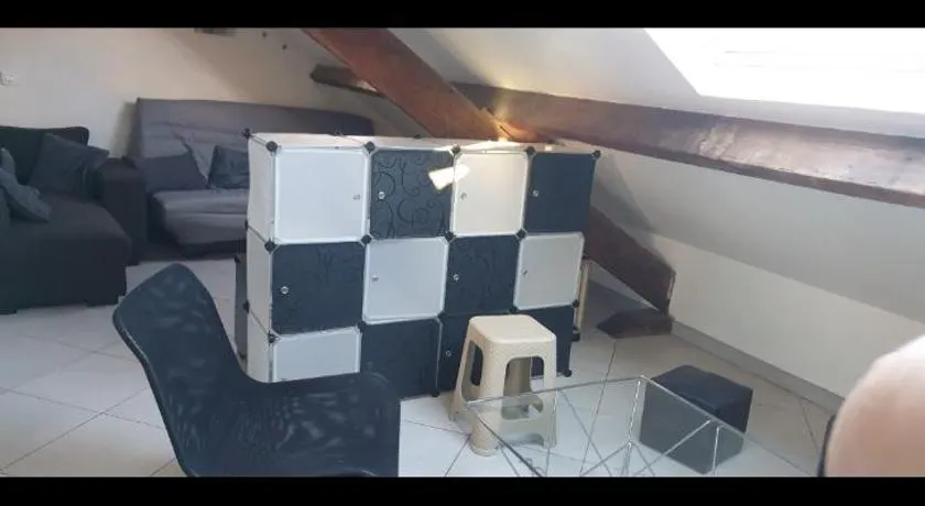 studio cosy à 35 mn de Paris. - Image 1