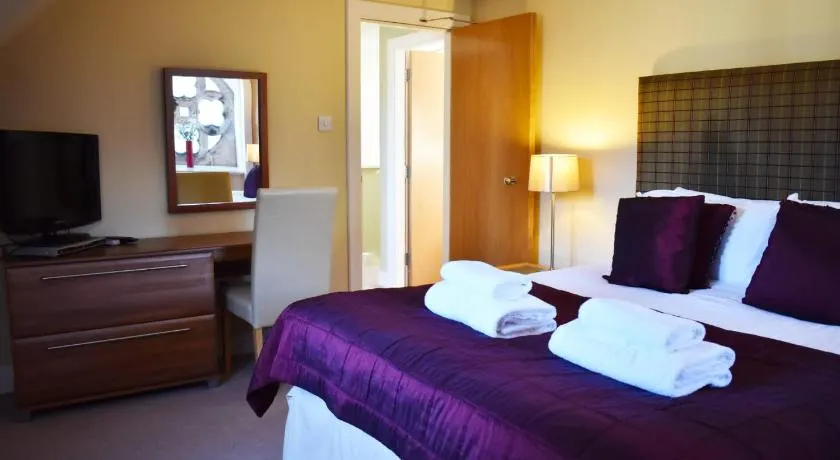 Le Ross, Loch Ness Appartement dans un ancien monastère avec piscine chauffée et plus! - Image 1
