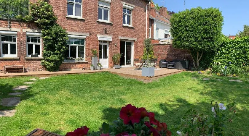 Chambre au petit Chateau - Image 1