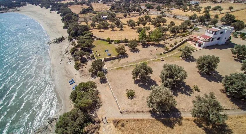 Theonis Villas Naxos 30 meters from the beach - Image 1