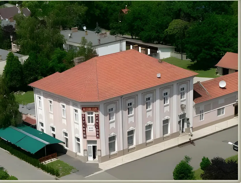 Körös Panzió és Étterem - Image 1