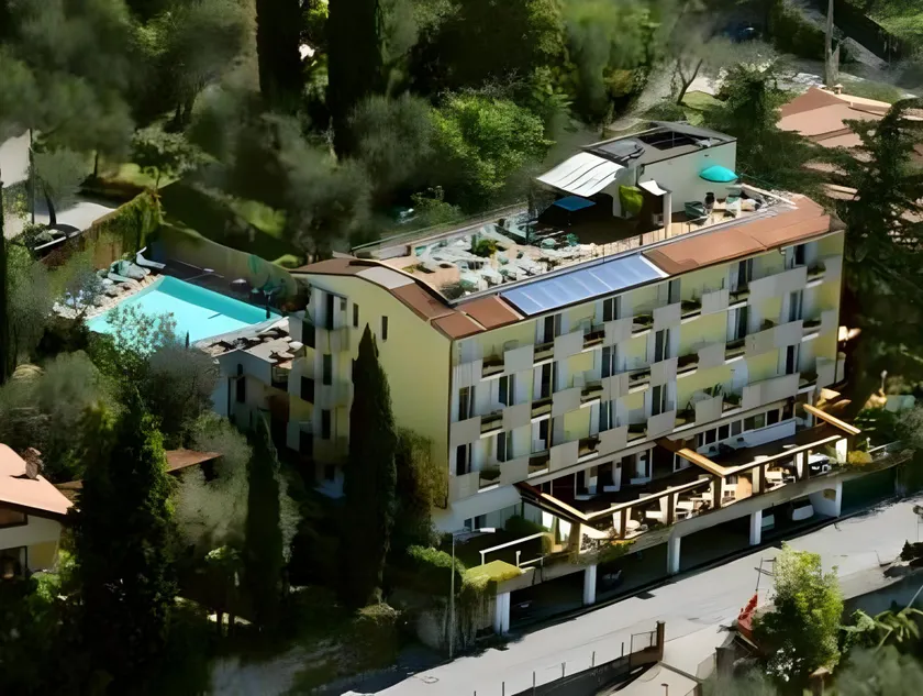 Hotel Villa Smeralda - Image 1