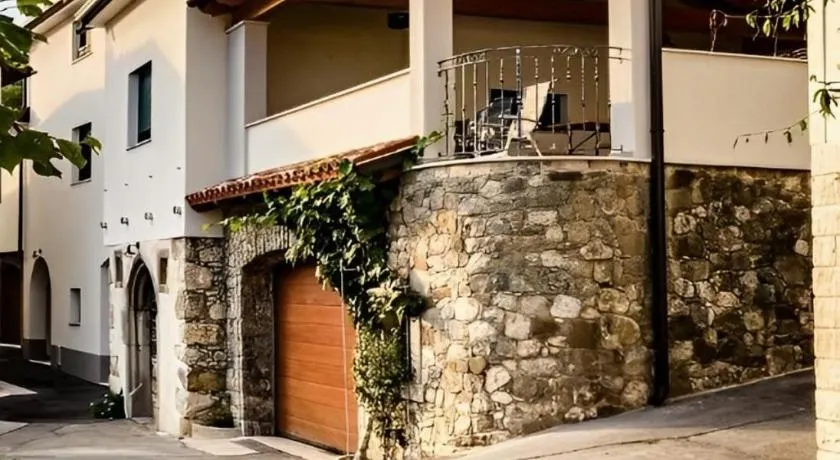 Apartmaji Tanto Malovše - Image 1