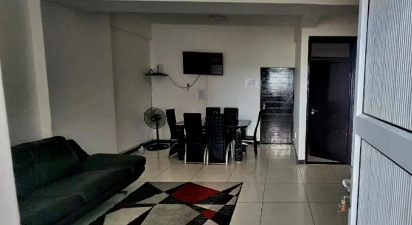 Beachurst Apartment - Image 1