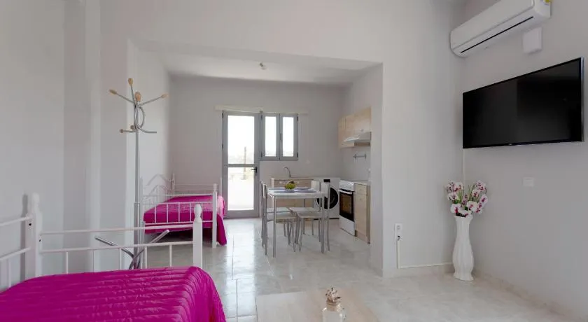 Rhodes Paulsia Cosy Apartments - Image 1