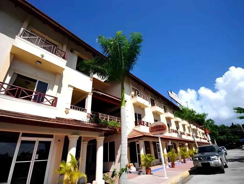 Hotel & Casino Flamboyan - Image 1