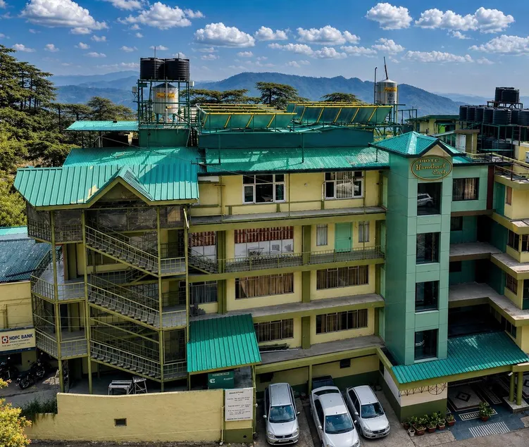 Hotel Himland East Lift & Ample Parking - Image 1