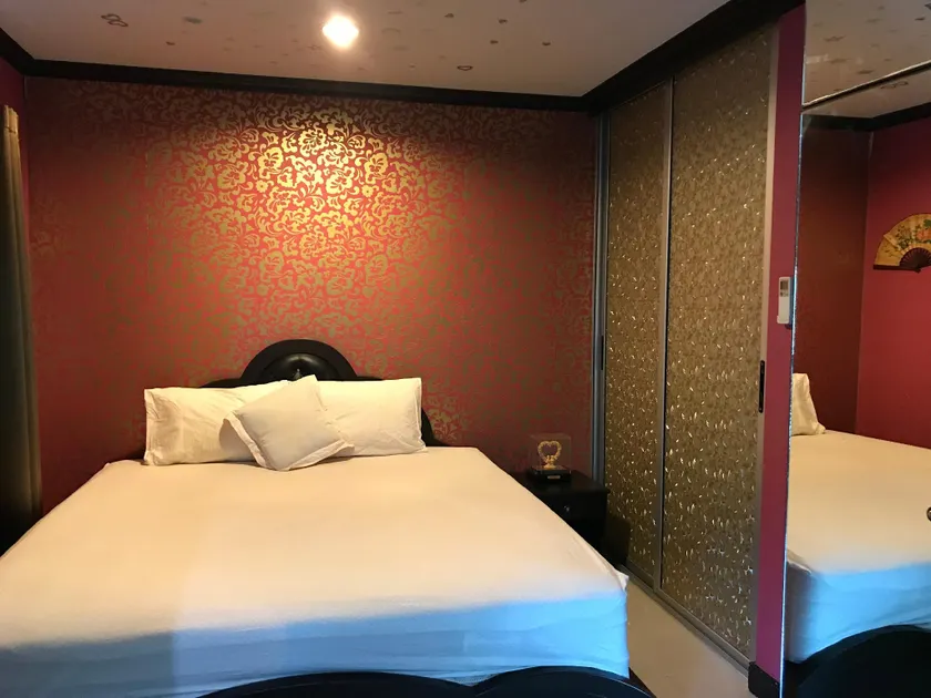 The Riverpark condo A soi phahonyothin 70 - Image 1