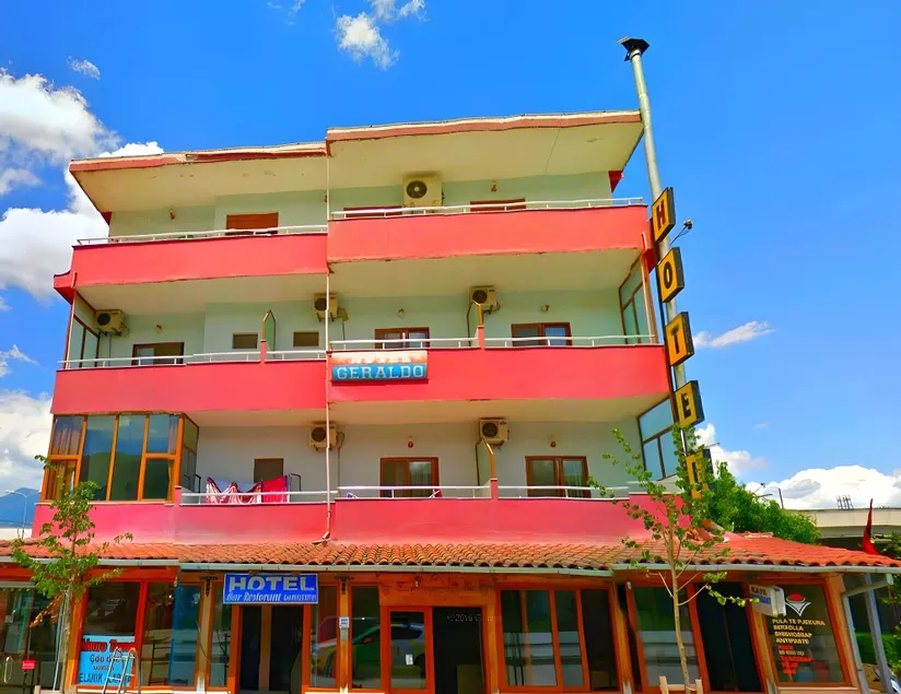 Hotel Geraldo - Image 1