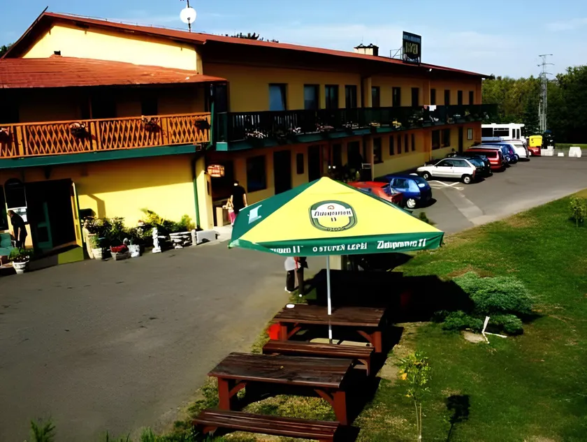 Hotel Racek - Image 1