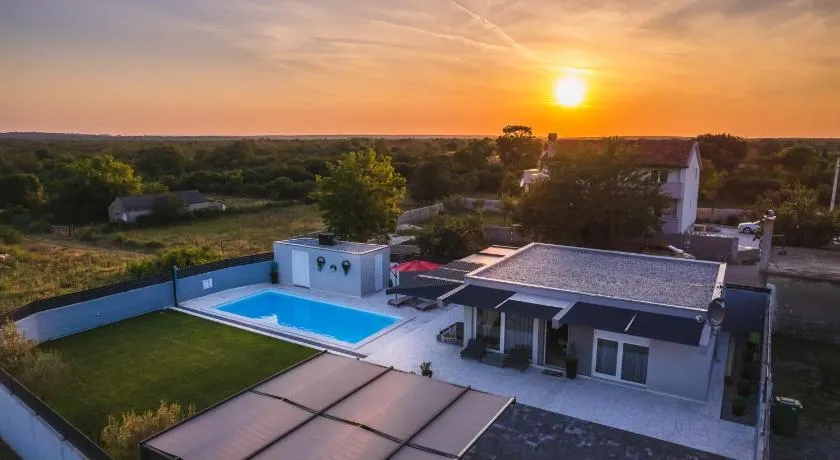 Villa Emanuel - Image 1