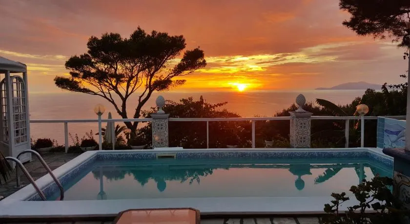 villa la guardia - Image 1