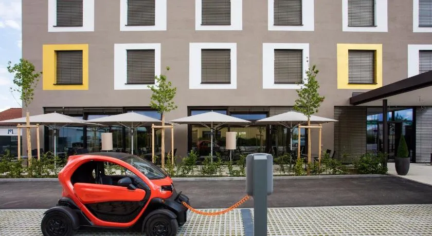 Hotel am Campus - Image 1