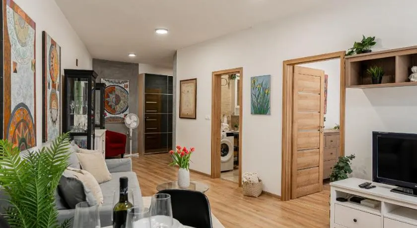 Centrum Kosice Apartment 60m2 4 beds - Image 1
