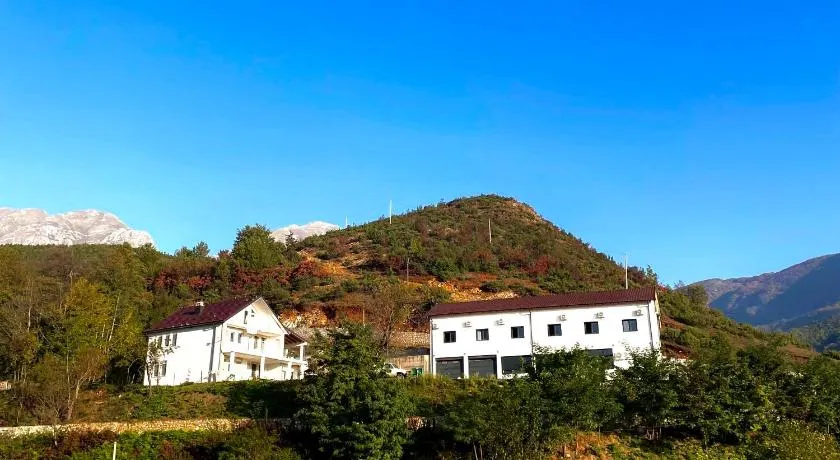 Guesthouse Tropojë e Vjeter - Image 1