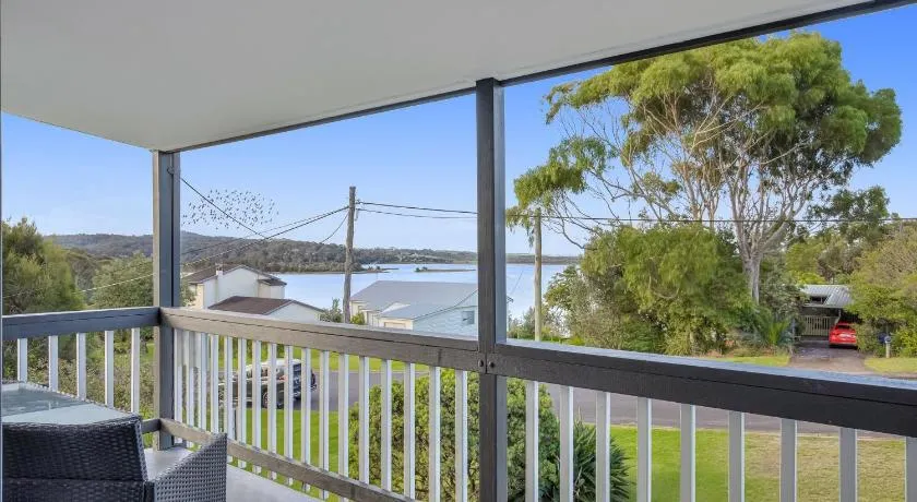 8 Lakeview Drive - Blick auf das Wasser - Image 1