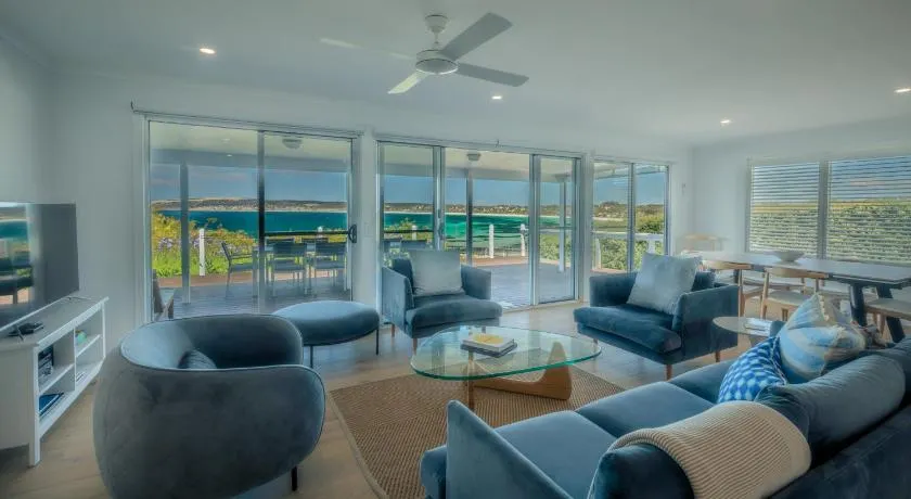 Cactus- Spectacular Views On The Ocean Front Pet friendly - Image 1