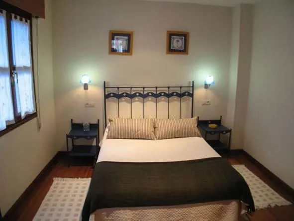 Apartamentos Las Fuentes - Image 1