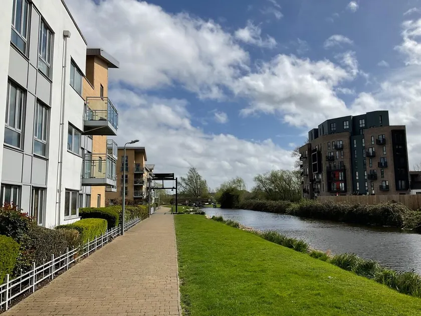 Beautiful Riverview Apartment Chelmsford - Image 1