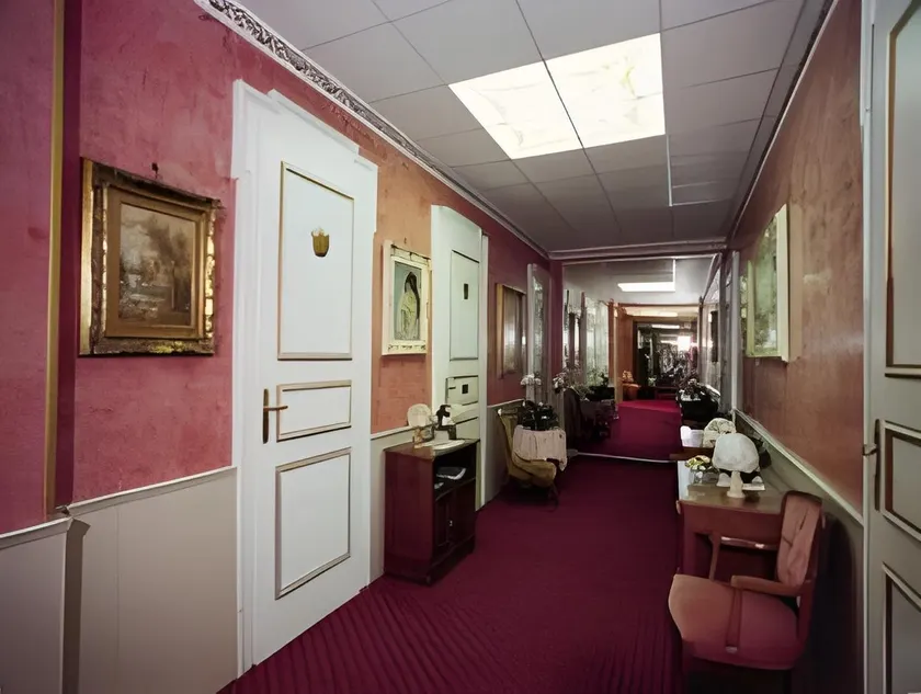 Hotel Victoria - Image 1