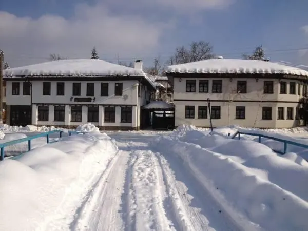 Family hotel Fenerite - Image 1