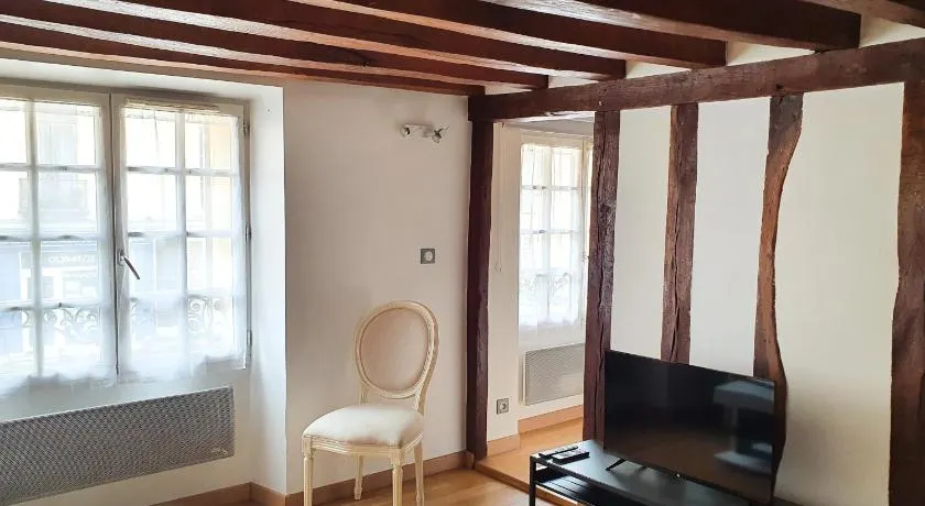 EXIGEHOME-Studio Cosy à 2 pas du Chateau de Versailles - Image 1