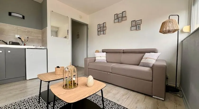 Studio 2 prsn / Proche Gare-Viotte / Garage Privé - Image 1