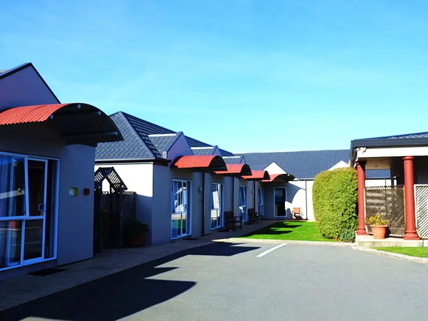 Airport Birches Motel - Image 1
