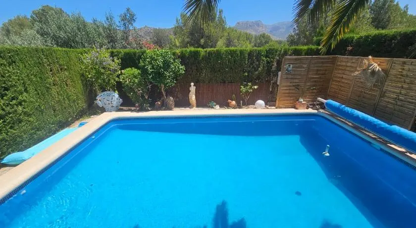 Maison cosy au pied du golf avec piscine privée - Image 1