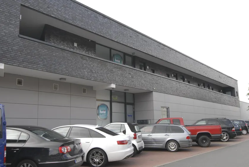Petul Apart Hotel Am Ruhrbogen - Image 1
