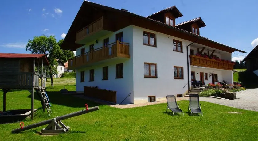 Familienorientiertes Apartment mit Sauna, Garten und Grill | Hunde erlaubt - Image 1