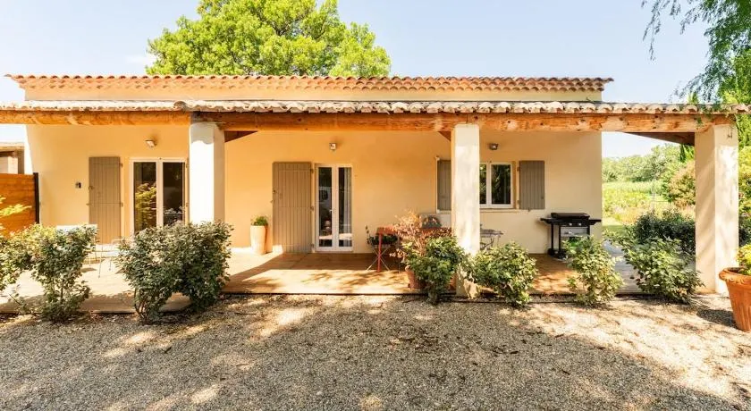 Maison en campagne Arlésienne avec piscine - Image 1