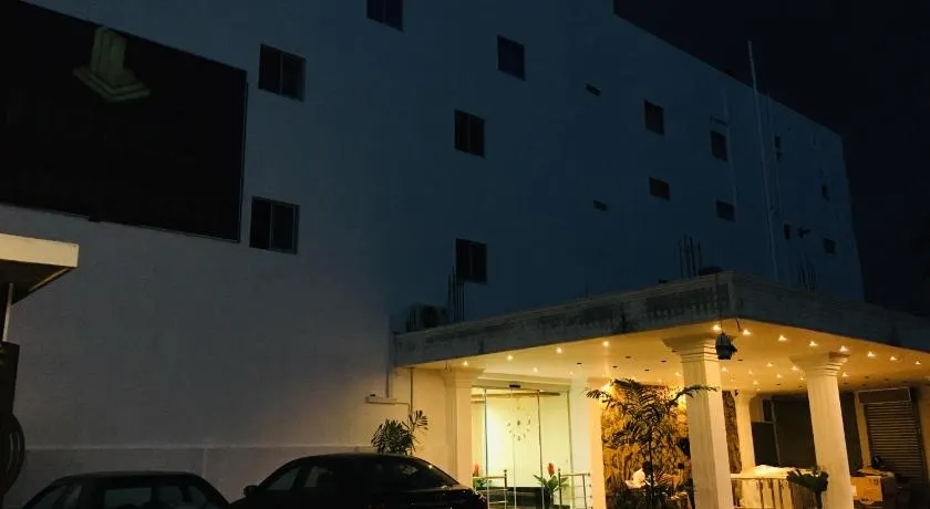 Hotel Lovusiyah - Image 1