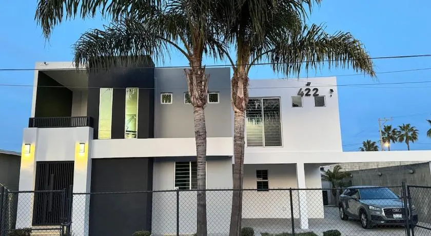Luxurious & Modern House - Image 1