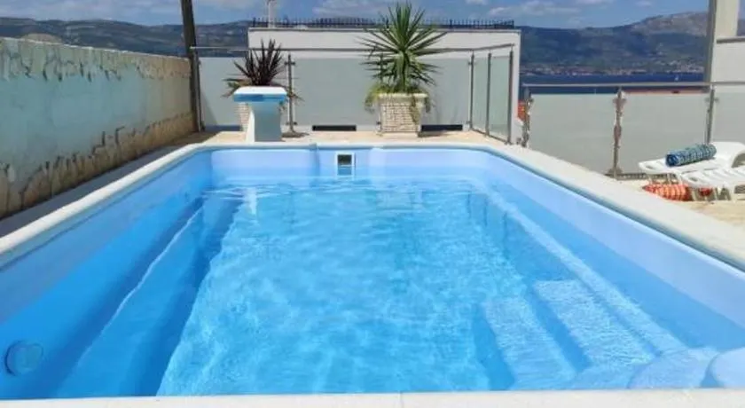 Apartments Sollis - Image 1