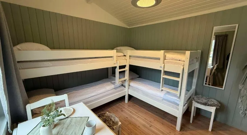 Cozy and authentic camping cabin - Image 1
