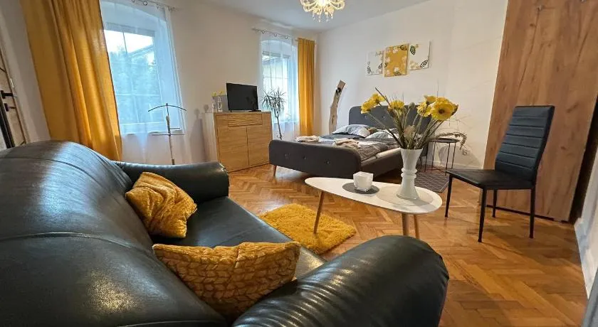 ARTHOME - Image 1
