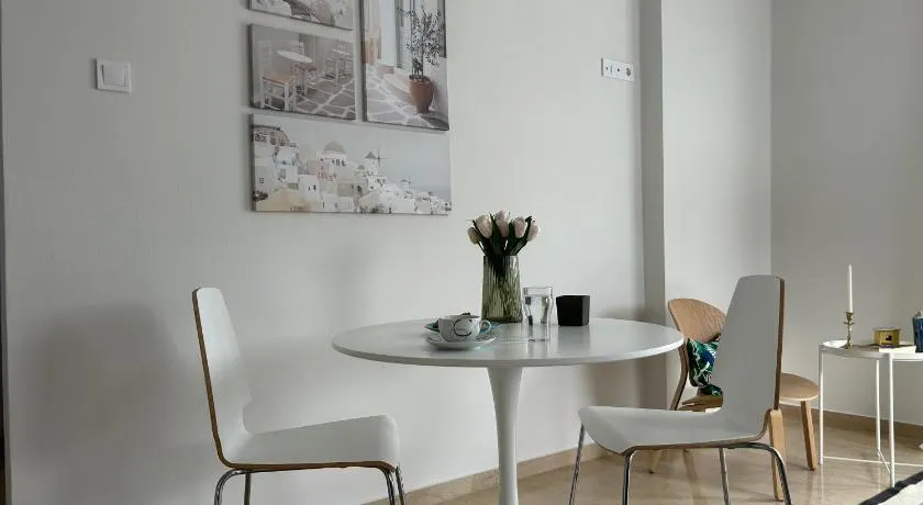 Anna Coast Apartment - Image 1