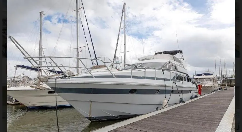 Beautiful and magnific yacht - Image 1