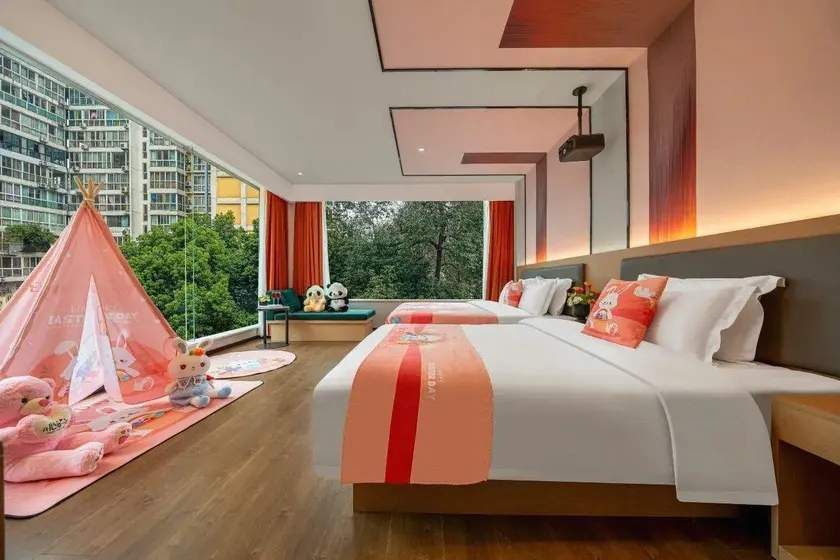 HW-Huawei Hotel (Chunxi Road Branch) - Image 1