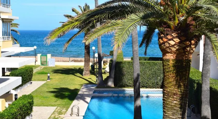 Vidunderlige og hyggelig lejlighed  med fælles pool i Denia, på Costa Blanca, Spanien med plads til 6 personer - Image 1