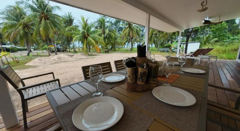 Eagle Bay Retreat Borneo Beach Villas Beach Front - Image 1