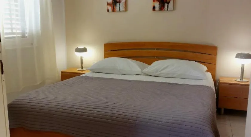 Apartment Kiwi - Image 1