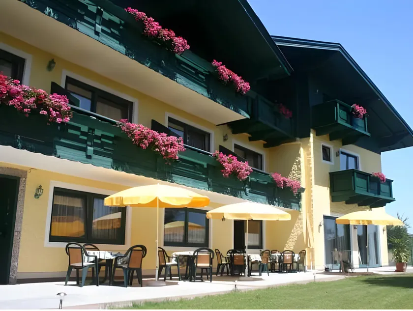 Landhotel Moorhof - Image 1