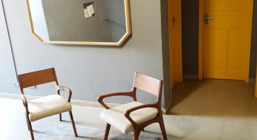 Marinus Hotel - Image 1