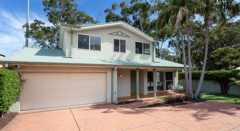 8a Foreshore Drive Ducted Air and Boat Parking - Image 1