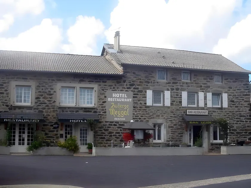Auberge du Meygal - Image 1